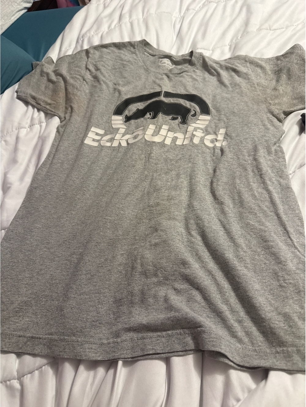 Ecko Unltd. Gray Graphic T-Shirt Medium